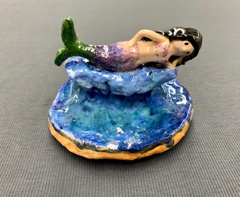 Augusta HS - Alyssa Anderegg - The Lady of the Cake | Ceramic - 6x5x5 - image 2